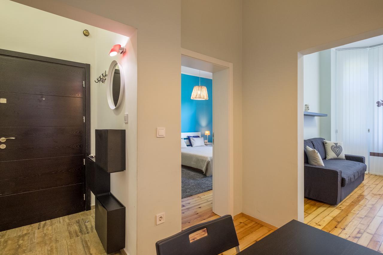 Apartment Poker Style In Heart In The Sofia